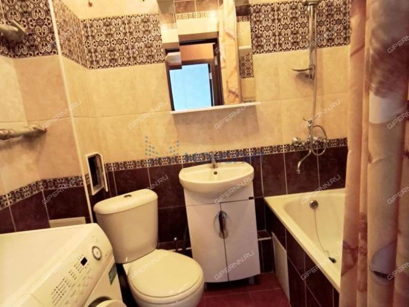 однокомнатная квартира на улице Бурденко дом 33 к1