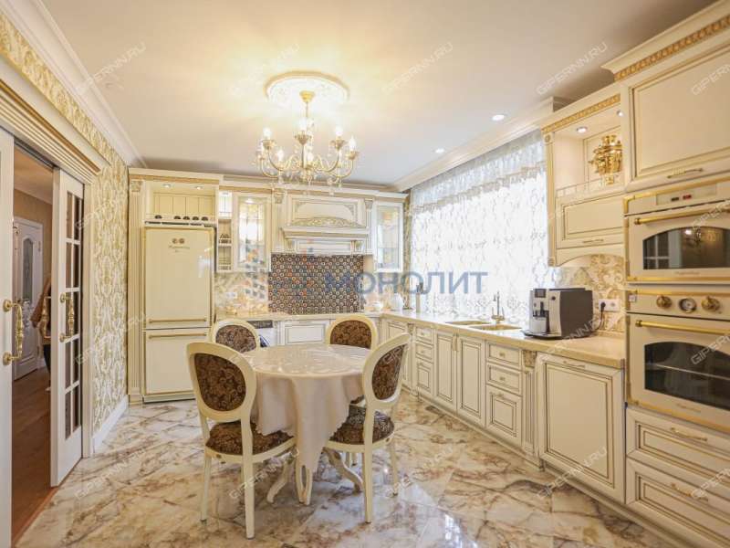 трёхкомнатная квартира на улице Родионова дом 192 к4