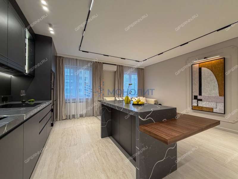 четырёхкомнатная квартира на Сенной площади дом 1