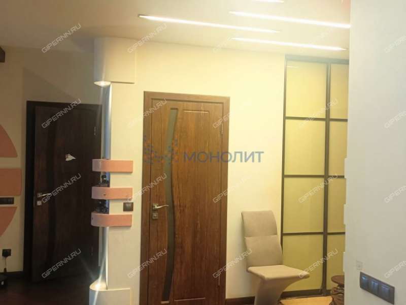 трёхкомнатная квартира на бульваре Академика Королёва дом 8