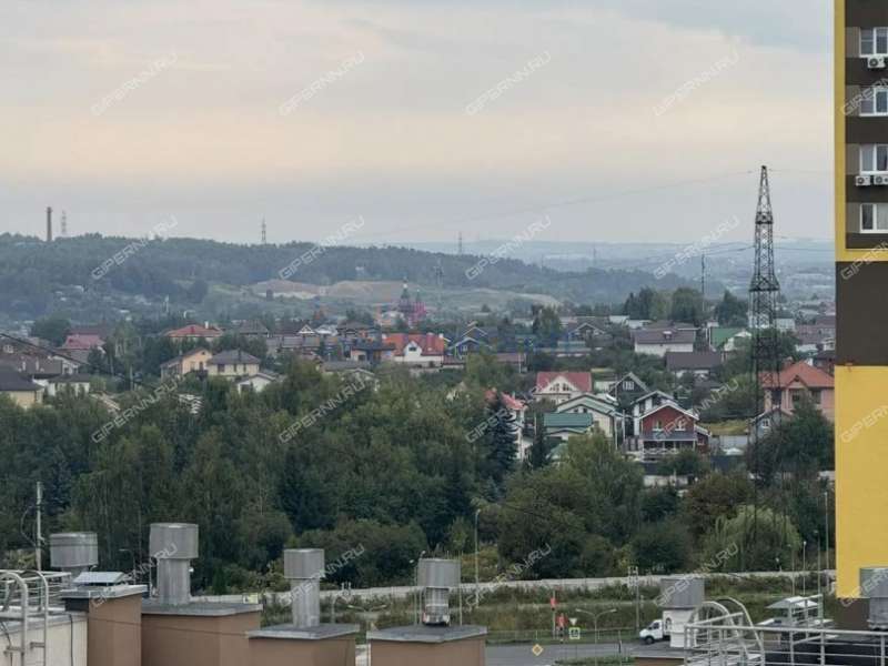 четырёхкомнатная квартира на улице Романтиков дом 13