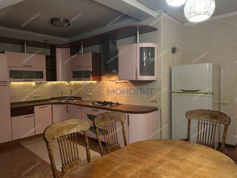 четырёхкомнатная квартира на улице Белинского дом 62