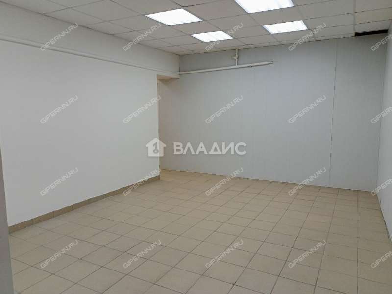 помещение под торговую площадь на улице Октябрьской Революции