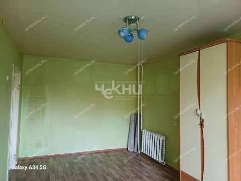 1-komnatnaya-ul-marshala-voronova-d-20 фото