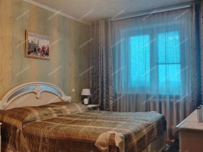 трёхкомнатная квартира на улице Красных Партизан дом 18