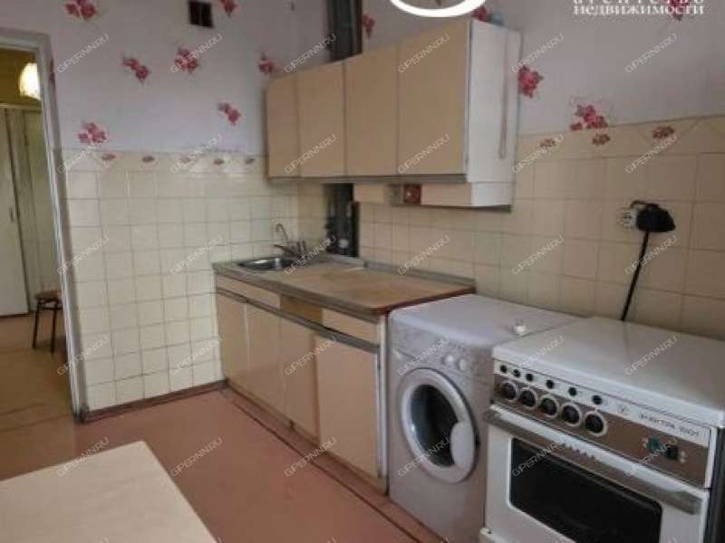 двухкомнатная квартира на улице Юлиуса Фучика дом 41