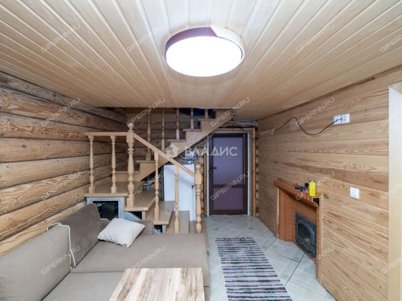 дом на улице Чуйкова город Бор