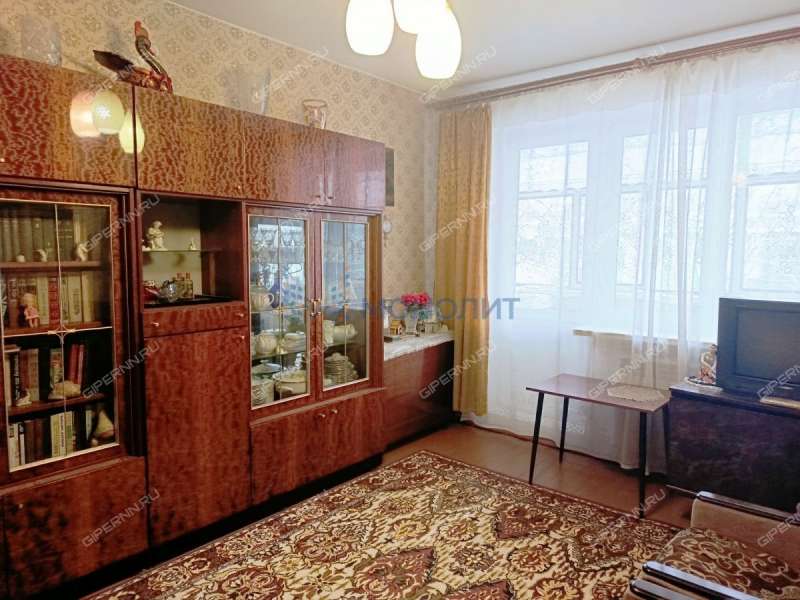 двухкомнатная квартира на улице Военных Комиссаров дом 3