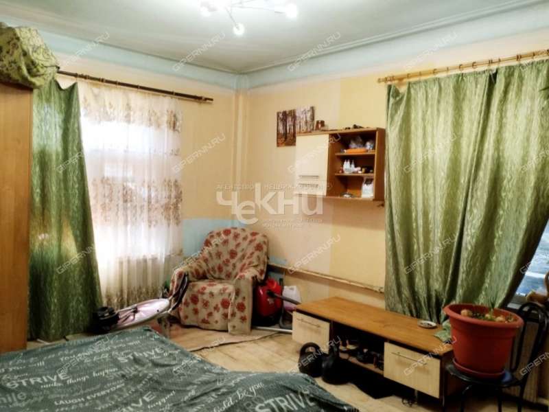 трёхкомнатная квартира на улице Искры дом 3