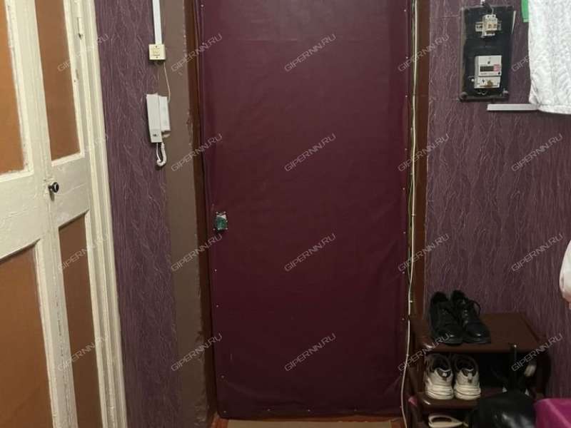 комната в доме 13 на улице Героя Советского Союза Поющева