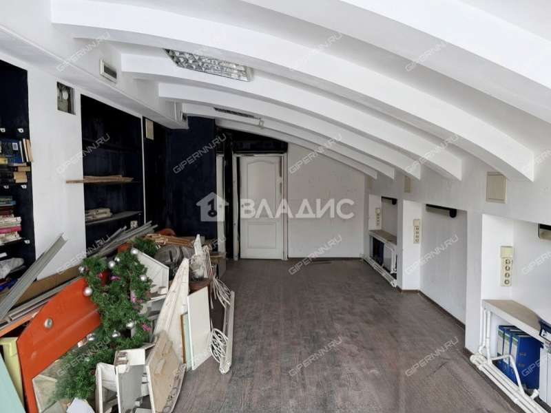 здание под офис, торговую площадь на Большой Покровской улице