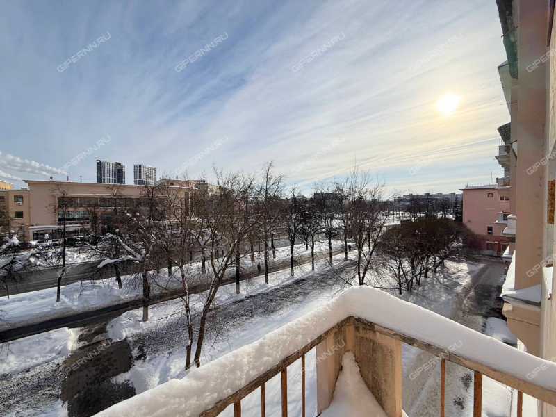 трёхкомнатная квартира на проспекте Октября дом 3