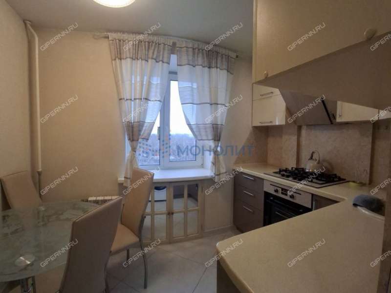 трёхкомнатная квартира на улице Переходникова дом 31