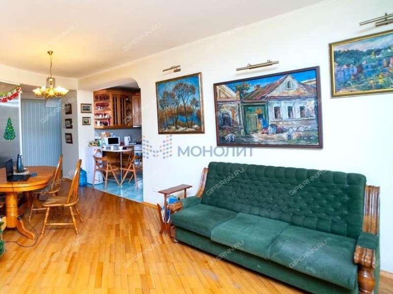 четырёхкомнатная квартира на Большой Покровской улице дом 47б