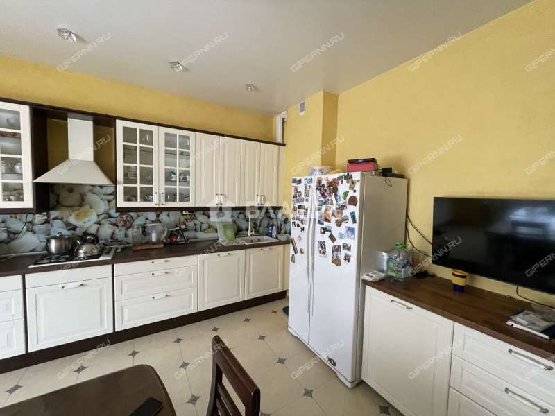 дом на 6-й улице город Бор