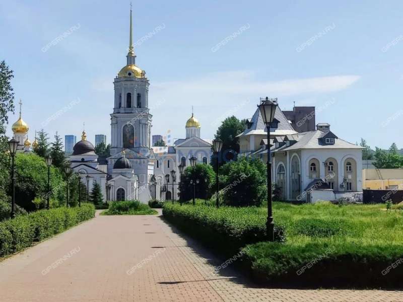 трёхкомнатная квартира на улице Героя Попова дом 37
