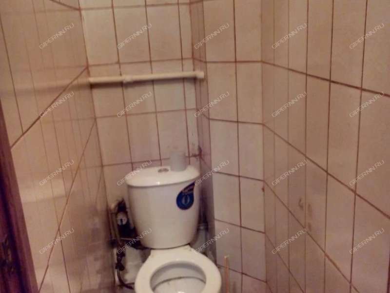 двухкомнатная квартира на улице Юлиуса Фучика дом 39