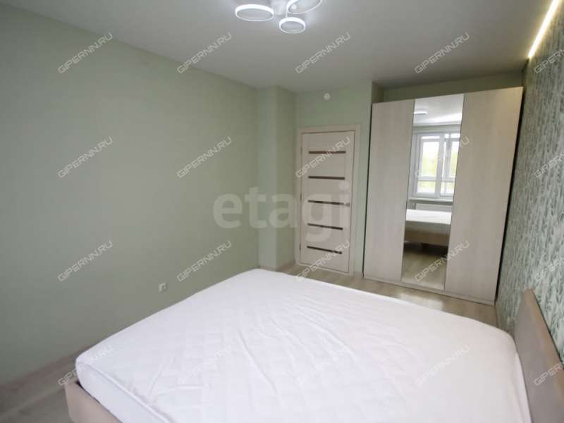 однокомнатная квартира на улице Александра Хохлова дом 7