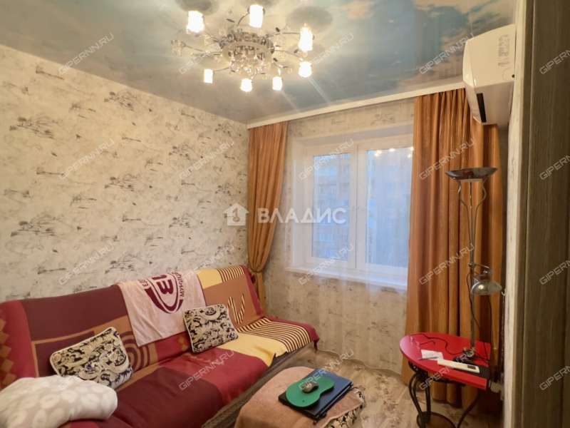 трёхкомнатная квартира на улице Шаляпина дом 20