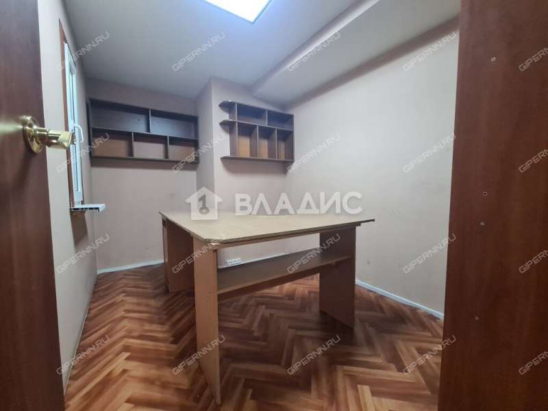 помещение под помещение свободного назначения на Народной улице