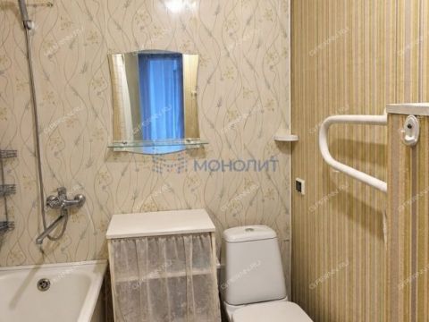 1-komnatnaya-ul-melnikova-pecherskogo-d-8 фото