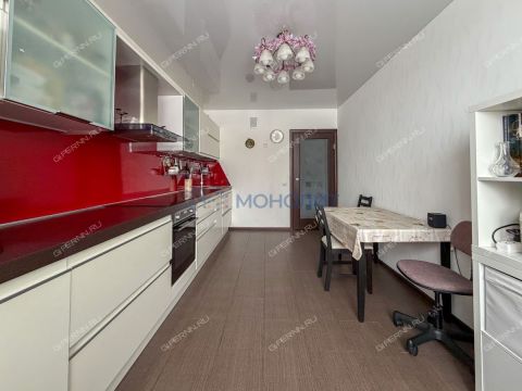 3-komnatnaya-ul-rodionova-d-165-k10 фото