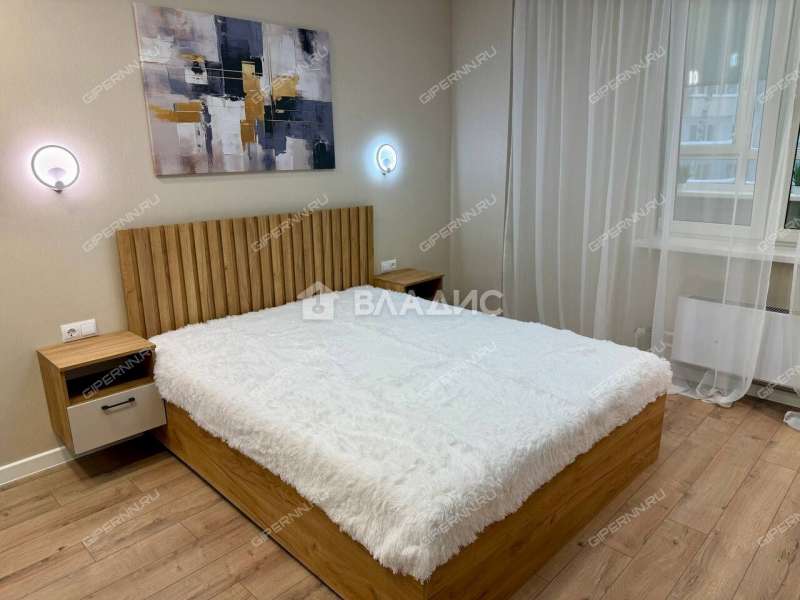 трёхкомнатная квартира на Ошарской улице дом 98 к1