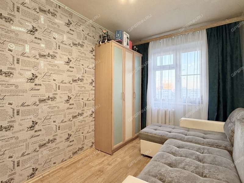 трёхкомнатная квартира на улице Политбойцов дом 12