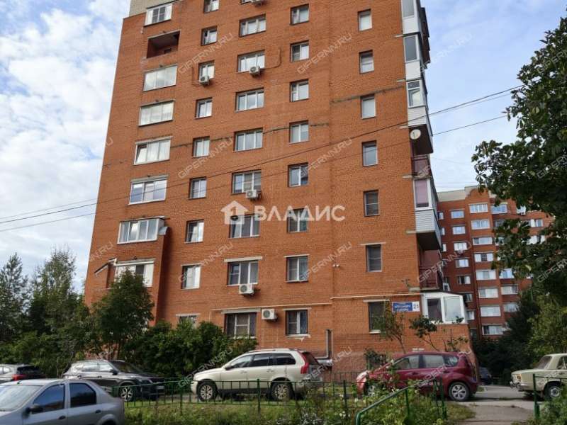 двухкомнатная квартира на улице Александра Хохлова дом 21