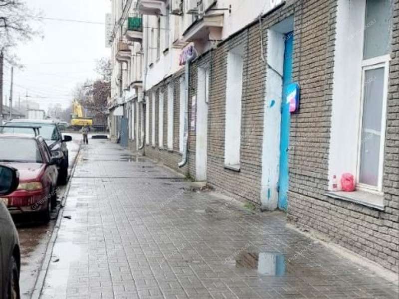 трёхкомнатная квартира на Московском шоссе дом 141