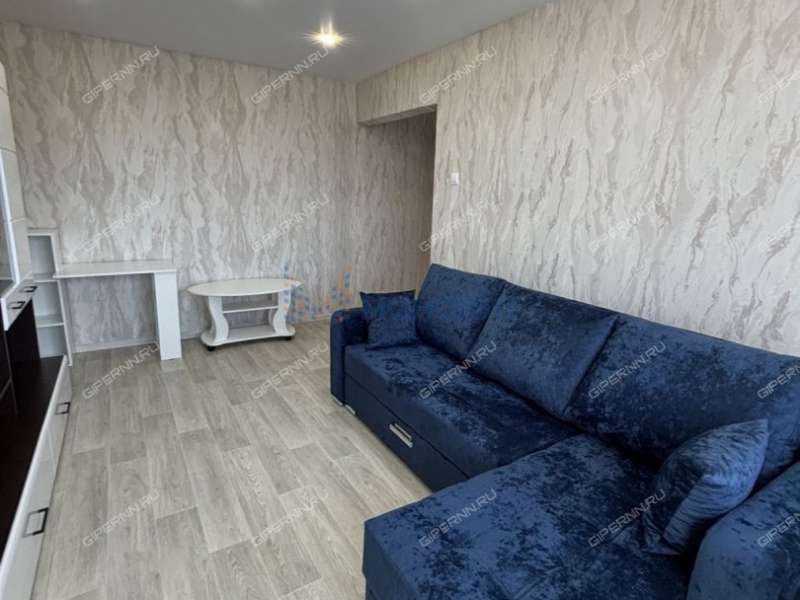 двухкомнатная квартира на проспекте Бусыгина дом 16