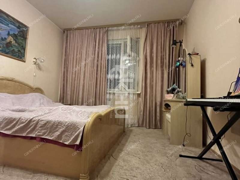 трёхкомнатная квартира на проспекте Ильича дом 39