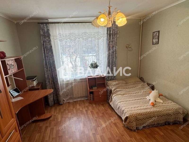 трёхкомнатная квартира на улице Шаляпина дом 15