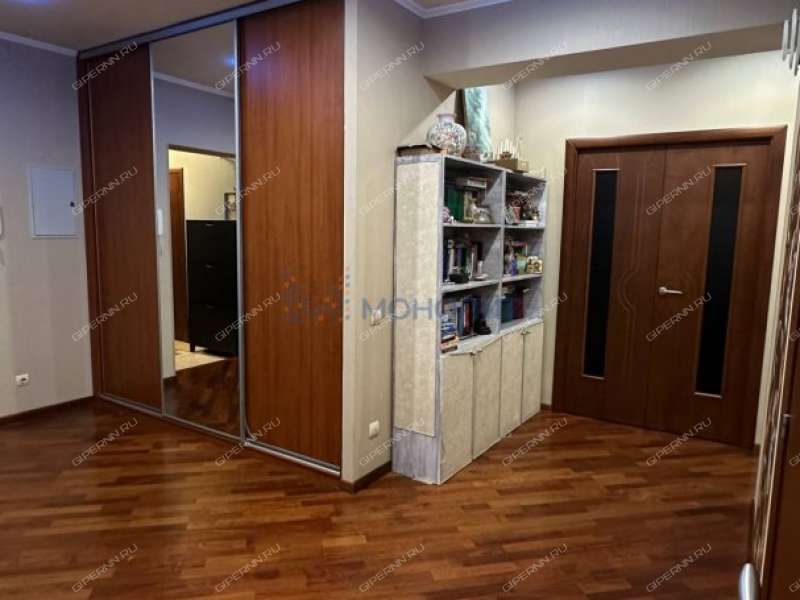 четырёхкомнатная квартира на улице Белинского дом 62