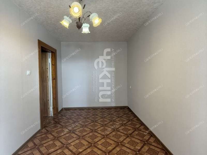 двухкомнатная квартира в Гаражном переулке дом 5