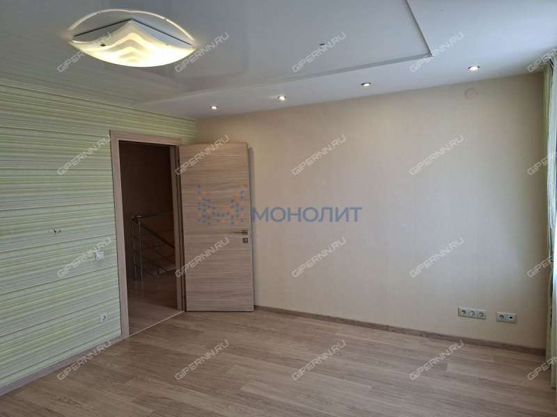 четырёхкомнатная квартира на улице Родионова дом 197 к1