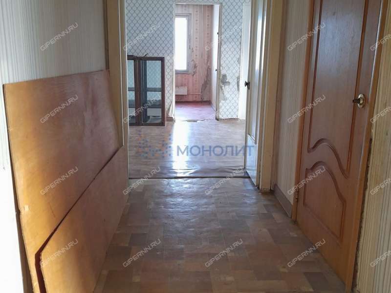 четырёхкомнатная квартира на бульваре 60-летия Октября дом 12