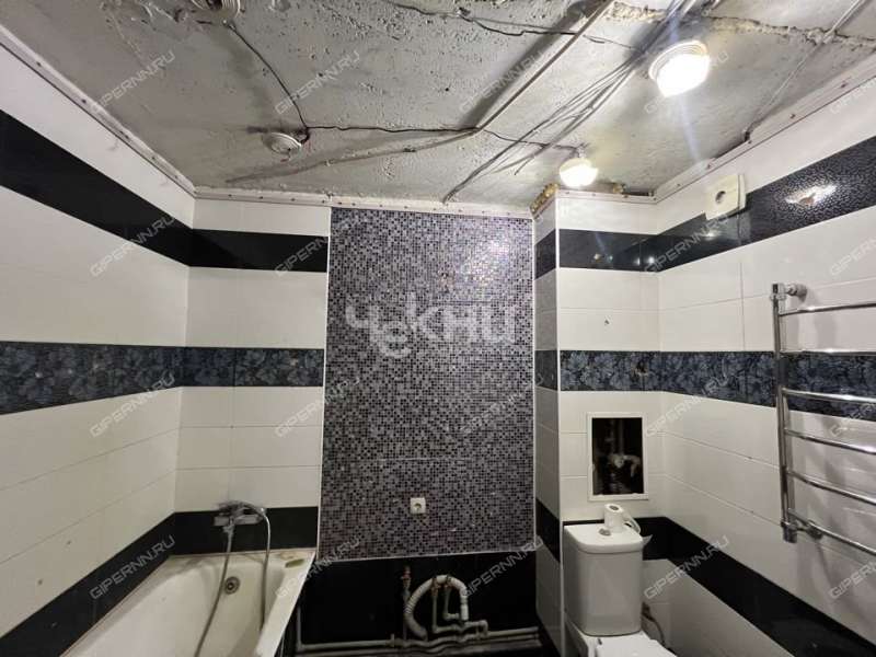 трёхкомнатная квартира на улице Мельникова-Печёрского дом 5