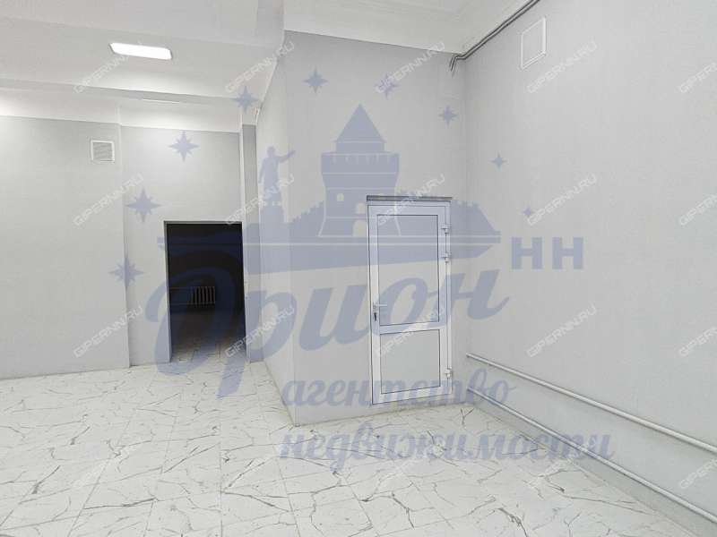 помещение под помещение свободного назначения на улице Октябрьской Революции