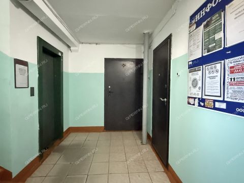 1-komnatnaya-ul-marshala-kazakova-d-8 фото