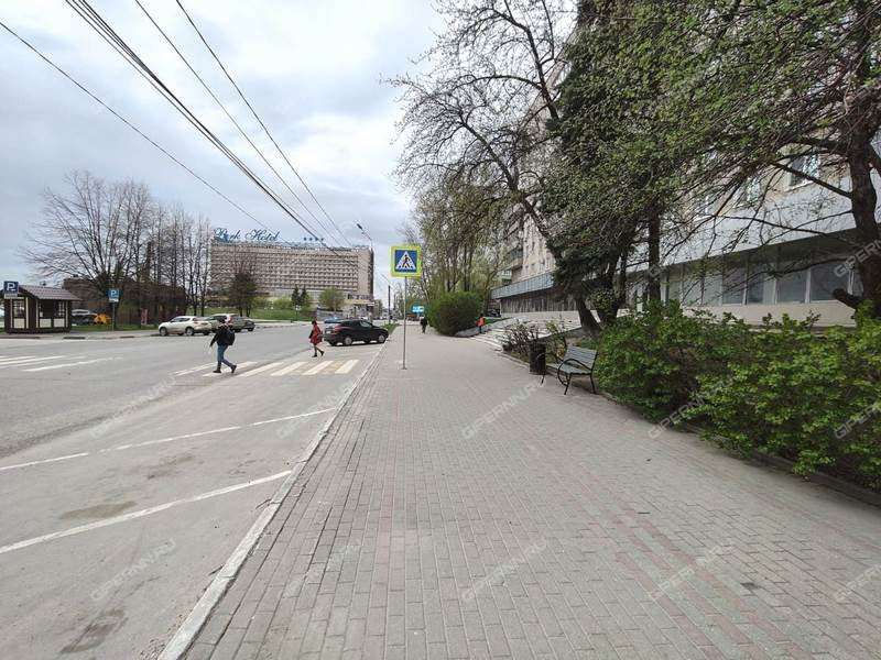 помещение под торговую площадь на Совнаркомовской улице