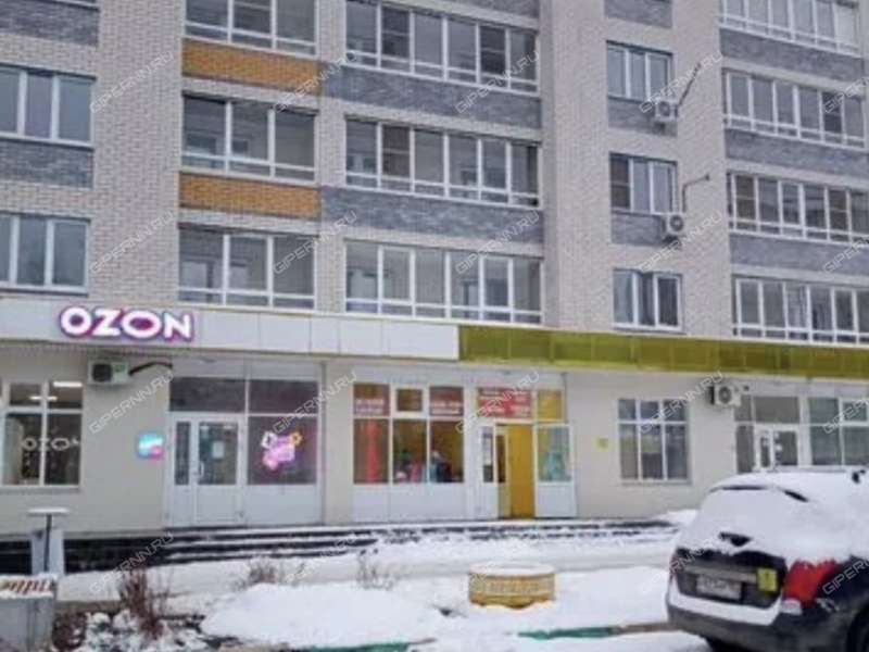 помещение под помещение свободного назначения, торговую площадь на улице Коммуны