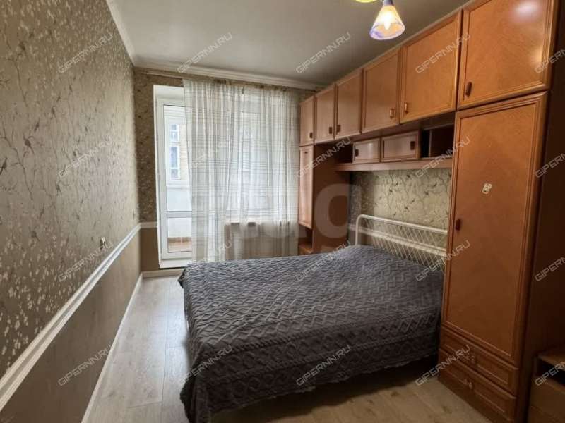 трёхкомнатная квартира на улице Максима Горького дом 52