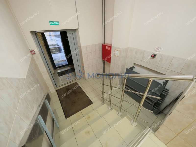 трёхкомнатная квартира на Ошарской улице дом 98