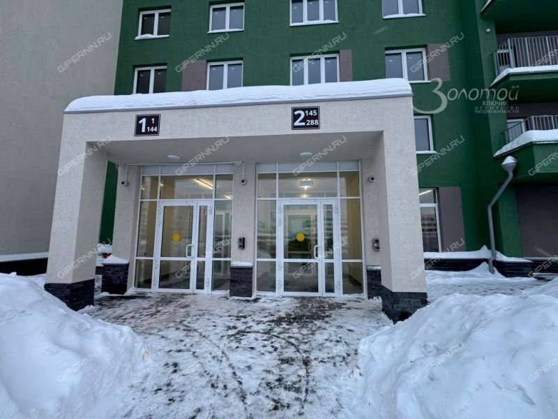 трёхкомнатная квартира на проспекте Героев Донбасса дом 12