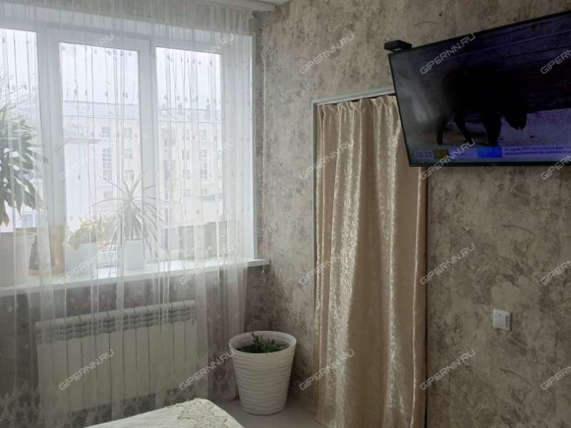 трёхкомнатная квартира на проспекте Кирова дом 7