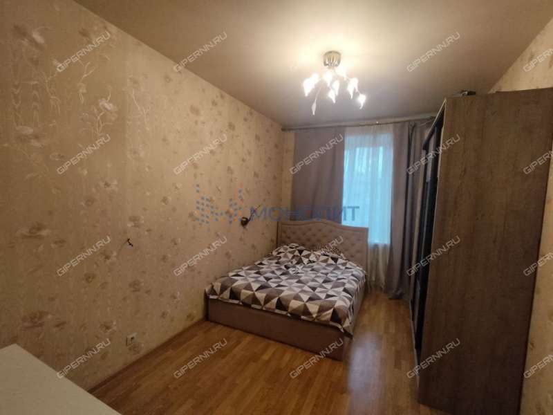 трёхкомнатная квартира на улице Коминтерна дом 168