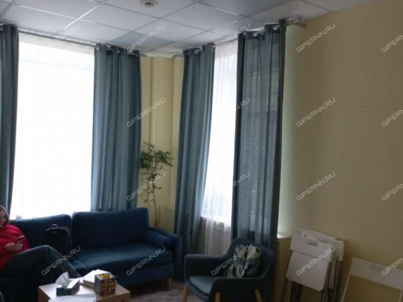 помещение под торговую площадь на улице Минина