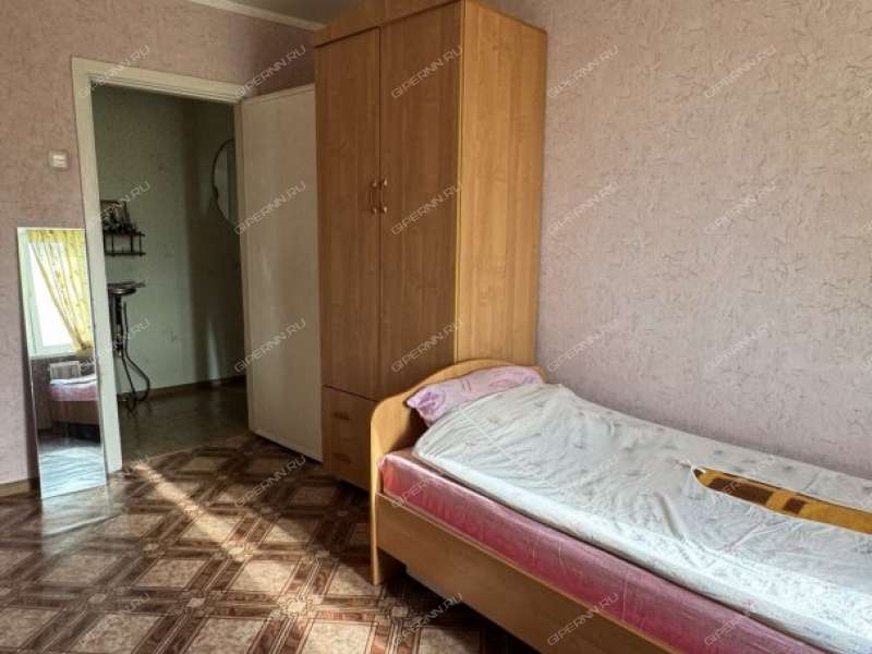 двухкомнатная квартира в 2-м микрорайоне дом 13 город Кстово