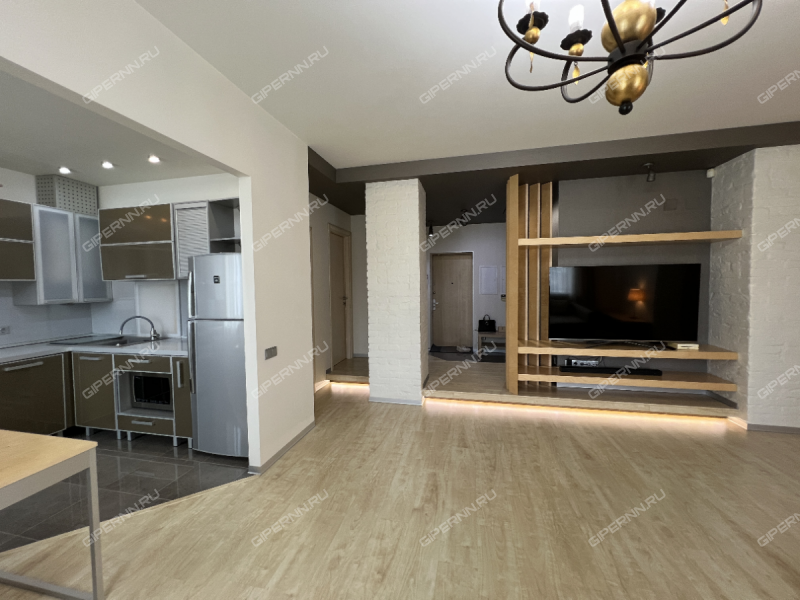 трёхкомнатная квартира на Большой Покровской улице дом 35а